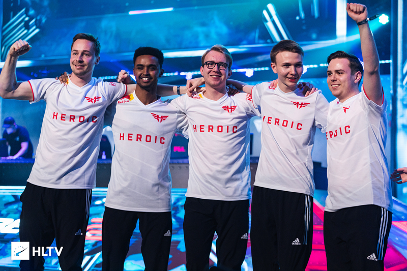 也向世界展 也向世界展